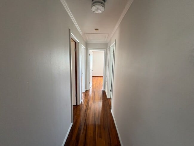 Building Photo - 118 Czar Ln