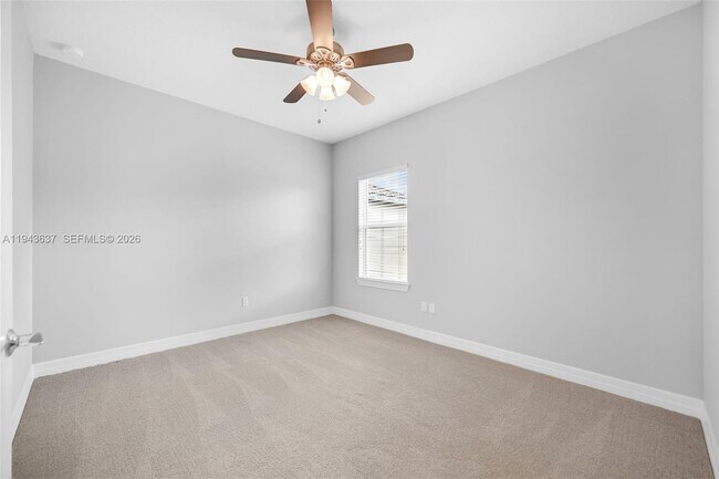 Building Photo - 964 Banyan Dr