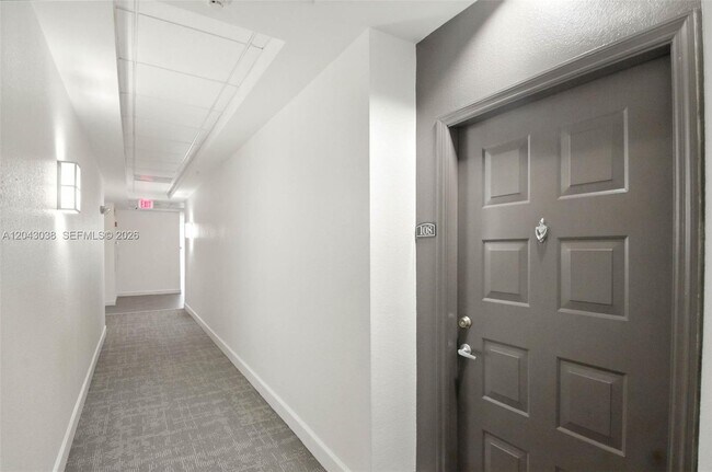 Building Photo - 6001 SW 70th St