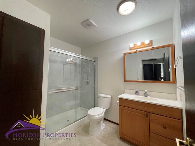 Building Photo - 5230-5232 Arbardee Dr