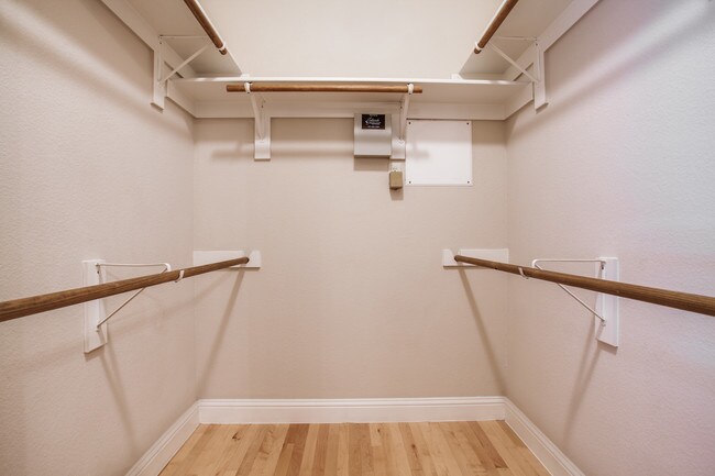 Building Photo - 2700 Merida Ave