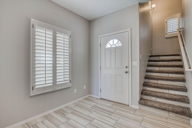 Building Photo - Westside area Rental (Completely Furnished) Beautiful 3 bed/2.5 baths