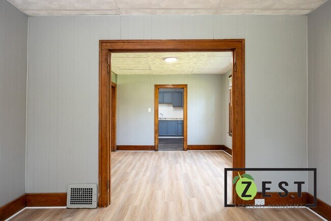 Building Photo - 4055 Beniteau St