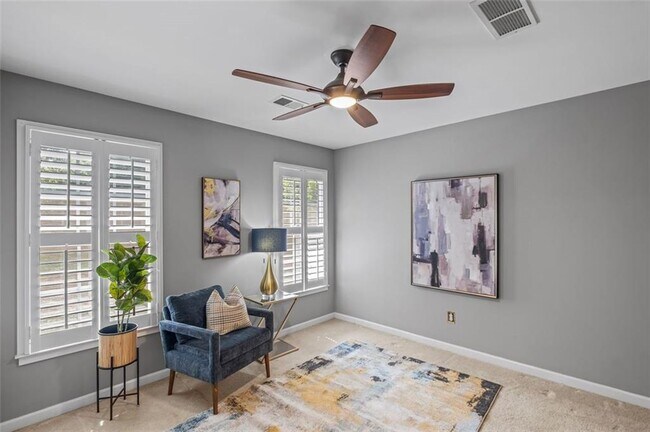 Building Photo - 555 Douthit Ferry Rd