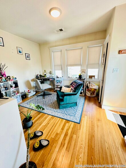 Building Photo - 314 Cornell St