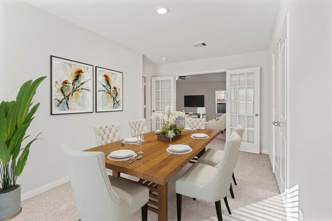 Building Photo - 15231 Central Lakes Dr