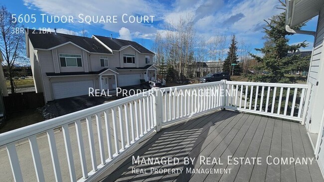 Building Photo - 5605 Tudor Square Ct