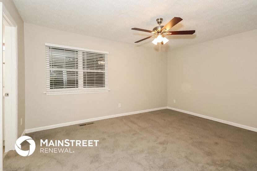 Building Photo - 4349 Parkview Dr