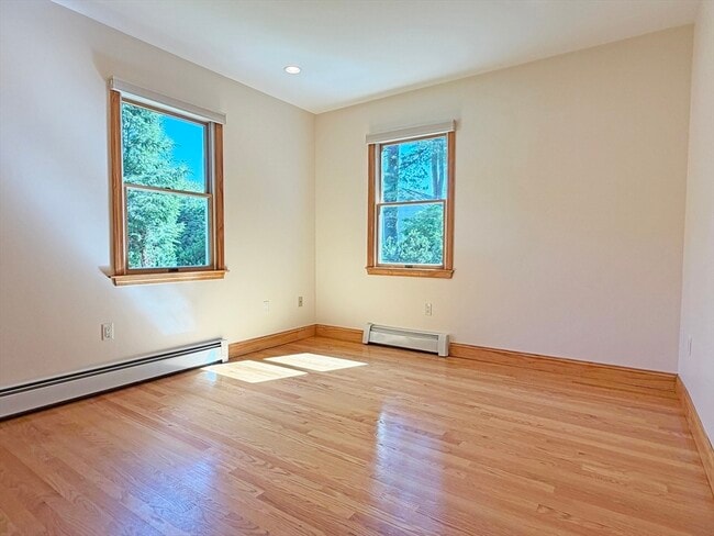 Building Photo - 63 Pierrepont Rd