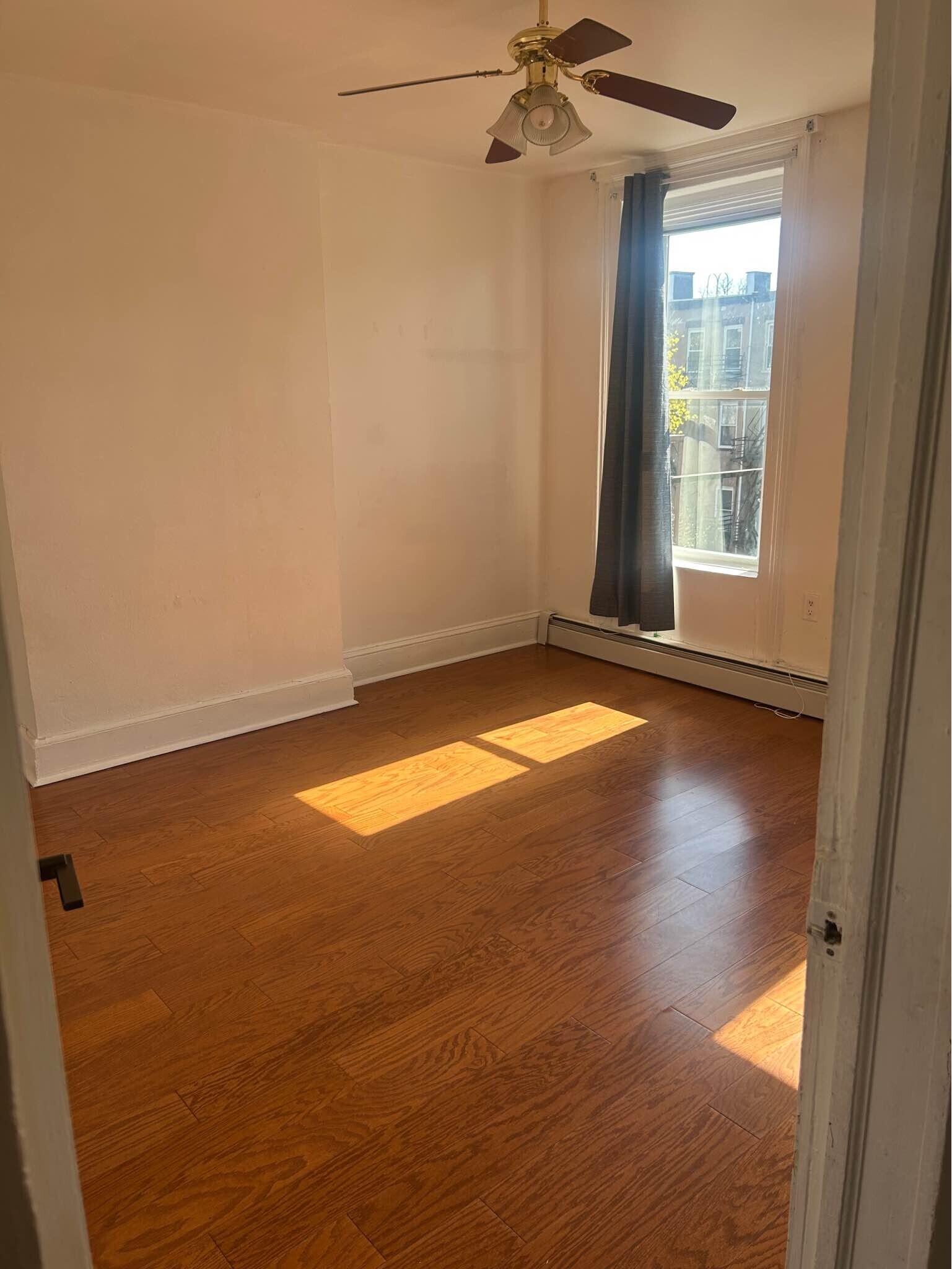 Building Photo - 12 Monticello Ave