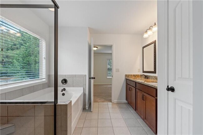 Building Photo - 2080 Redbarn Court