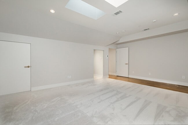 Building Photo - 4203 Normandy Ave