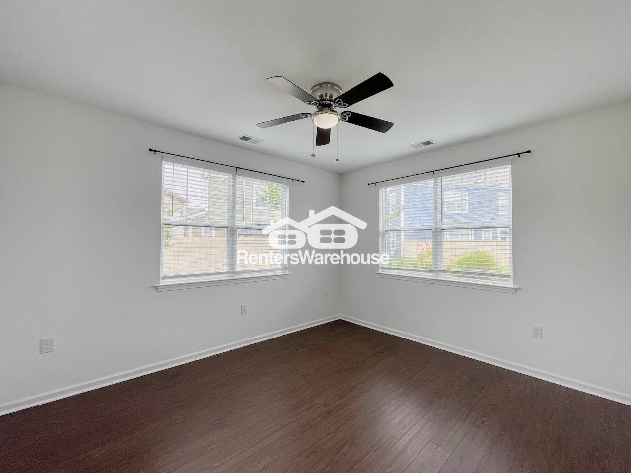 Building Photo - 1713 Dresdon Ln
