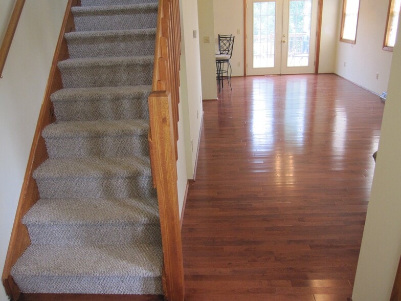 Building Photo - 8 Cindy Way