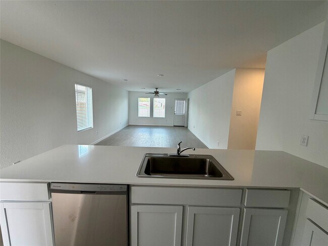 Building Photo - 28750 Texas Plns Dr