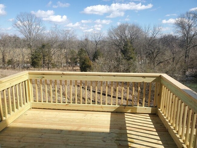Building Photo - Beautiful, like new home in Mt Juliet with...