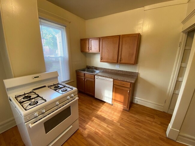 Building Photo - E Frambes Ave 77-79 RGI