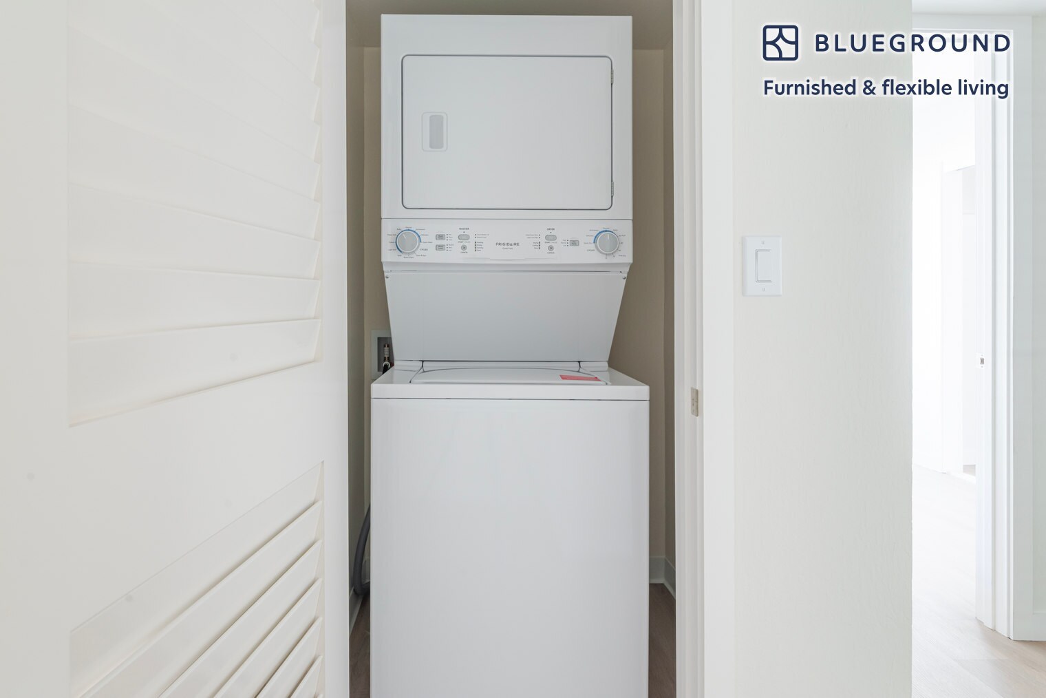 Building Photo - 2721 Midtown Ct