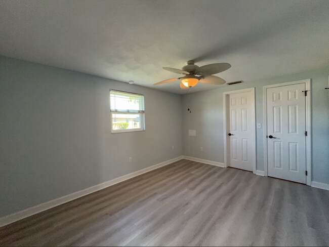 Building Photo - 4411 Rustic Dr