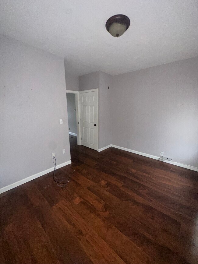 Building Photo - 161 Van Buren St