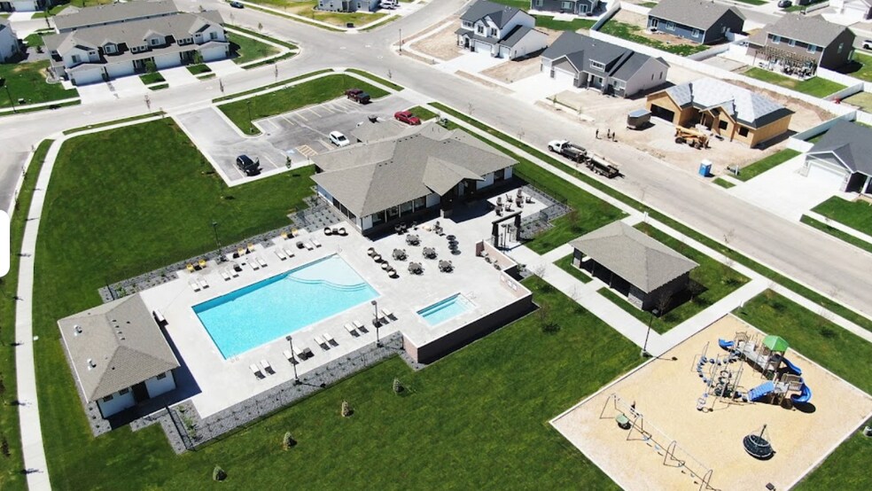 Building Photo - 335 S 1540 E