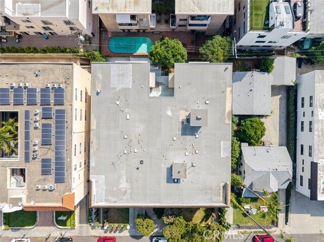 Building Photo - 1344 N Martel Ave