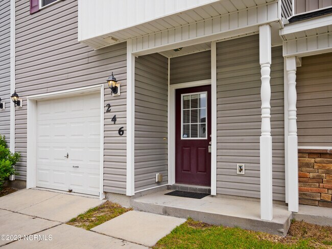 Building Photo - 246 Caldwell Loop