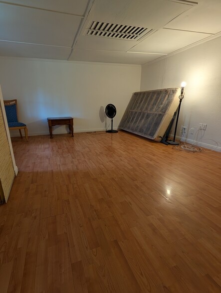 Furnished - 7781 Bently Ave