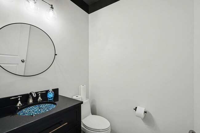 Building Photo - 2020-Built Plymouth 3 Bed|3 Bath Home W/ 2-Car Garage