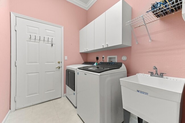 Building Photo - 2464 Sailfish Cove Dr