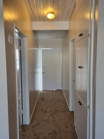 Building Photo - 244 Garnet Way