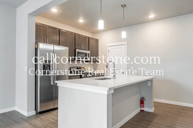 Building Photo - 5415 Necker Heights