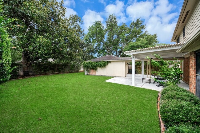 Building Photo - 2307 Stephens Grant Dr