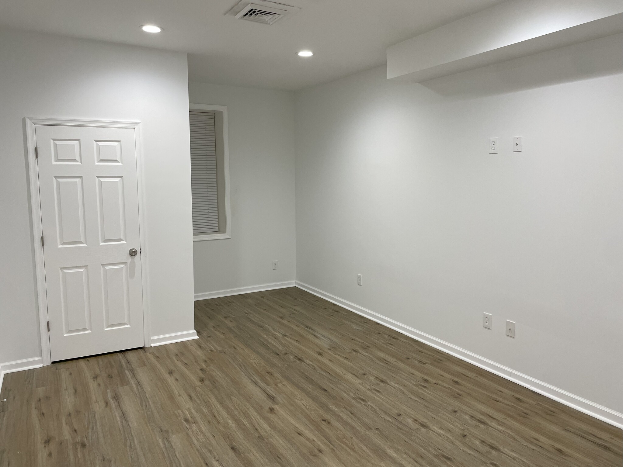 Building Photo - 2115 Harrison Ave