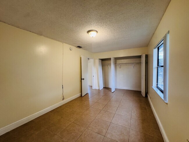 Building Photo - 7 Crossings Cir
