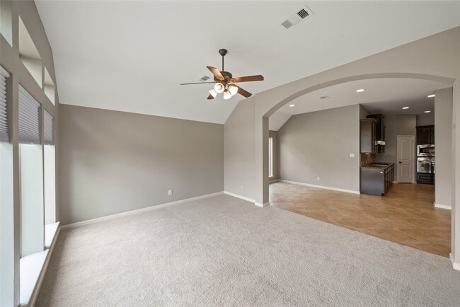Building Photo - 2818 Red Maple Dr