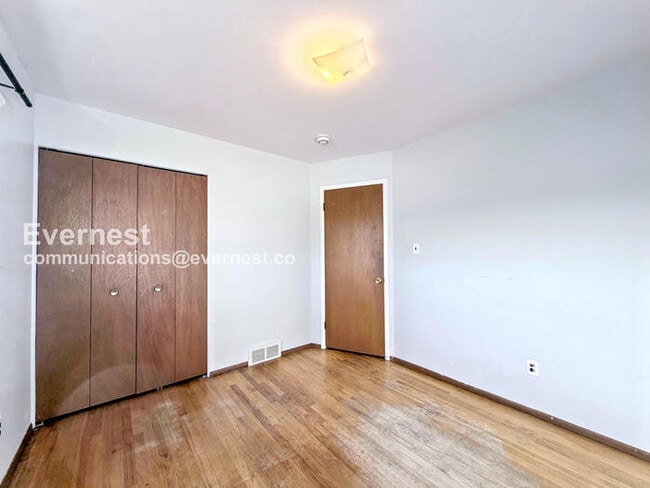 Building Photo - 29518 Walker Dr