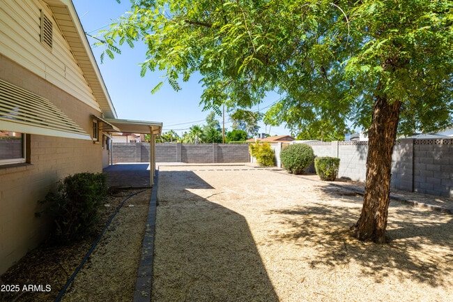Building Photo - 3809 N 85th Pl