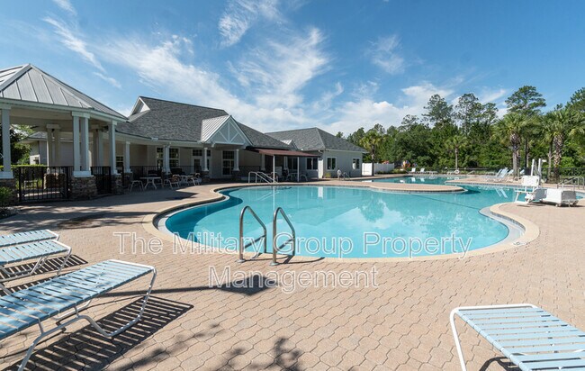 Building Photo - 15729 Equine Gait Dr