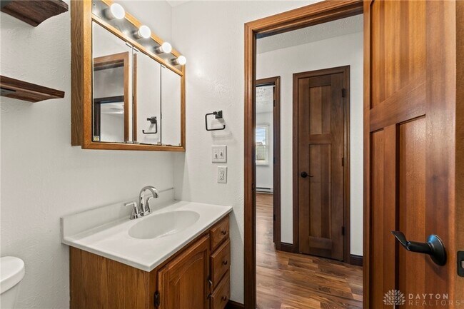 Building Photo - 10975 Comanche Dr