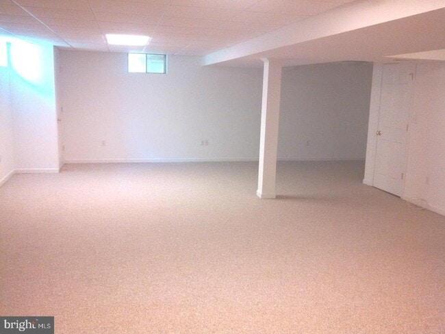 Building Photo - 173 Gleneagles Ct