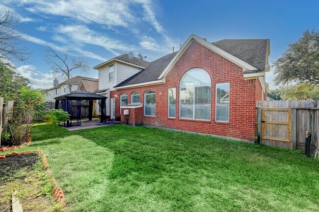 Building Photo - 4615 Russett Ln