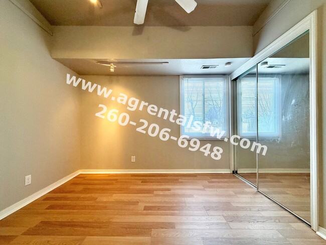 Building Photo - 3 Bedroom House