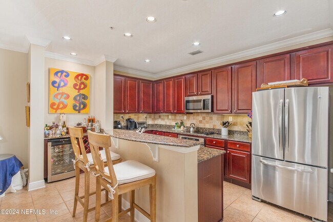Building Photo - 4300 S Beach Pkwy