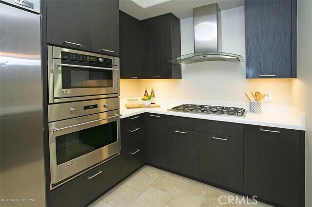 Building Photo - 511 Caruso Ave