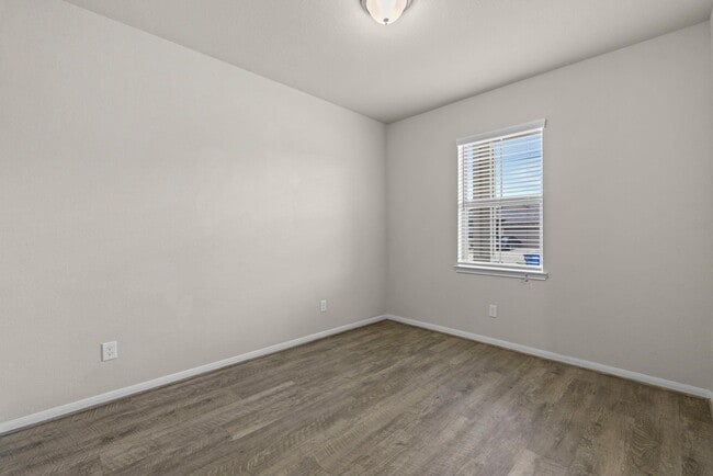 Building Photo - 8427 Baywatch Cir