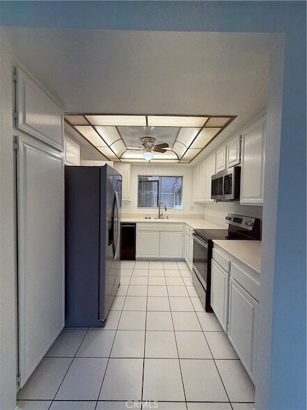 Building Photo - 3330 Bahia Blanca E