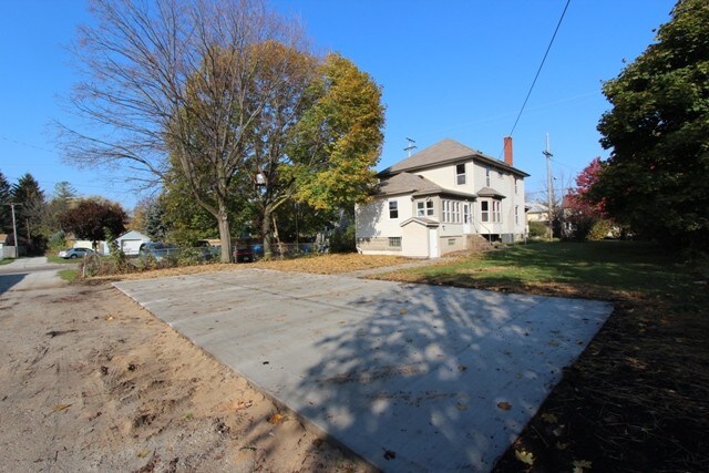 Building Photo - 1054 Sibley St NW