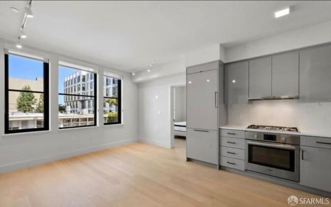 Building Photo - 901 Tennessee St