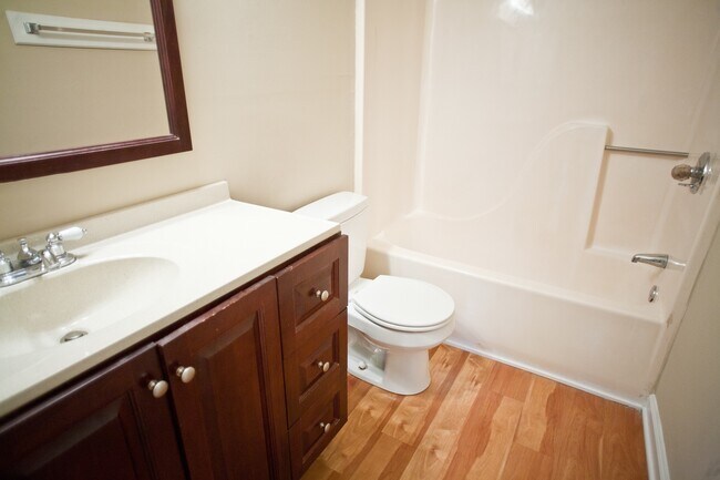 Building Photo - Live at Mill Creek in style!
